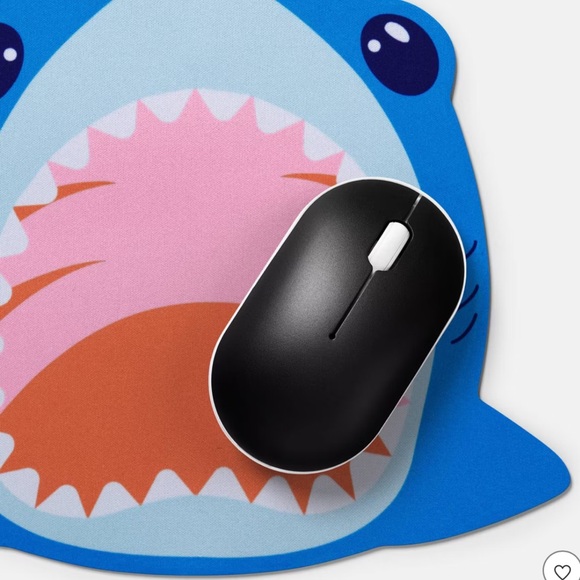 One HeyDay novelty mouse pad  NEW choice of heart, butterfly, shark, strawberry - Picture 9 of 9